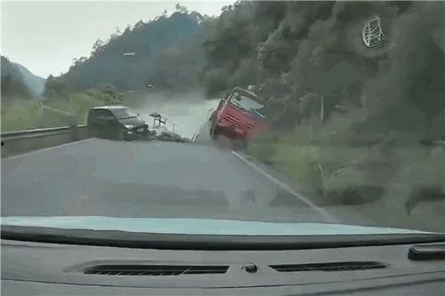 火车倒车视频,惊险一幕全程回顾